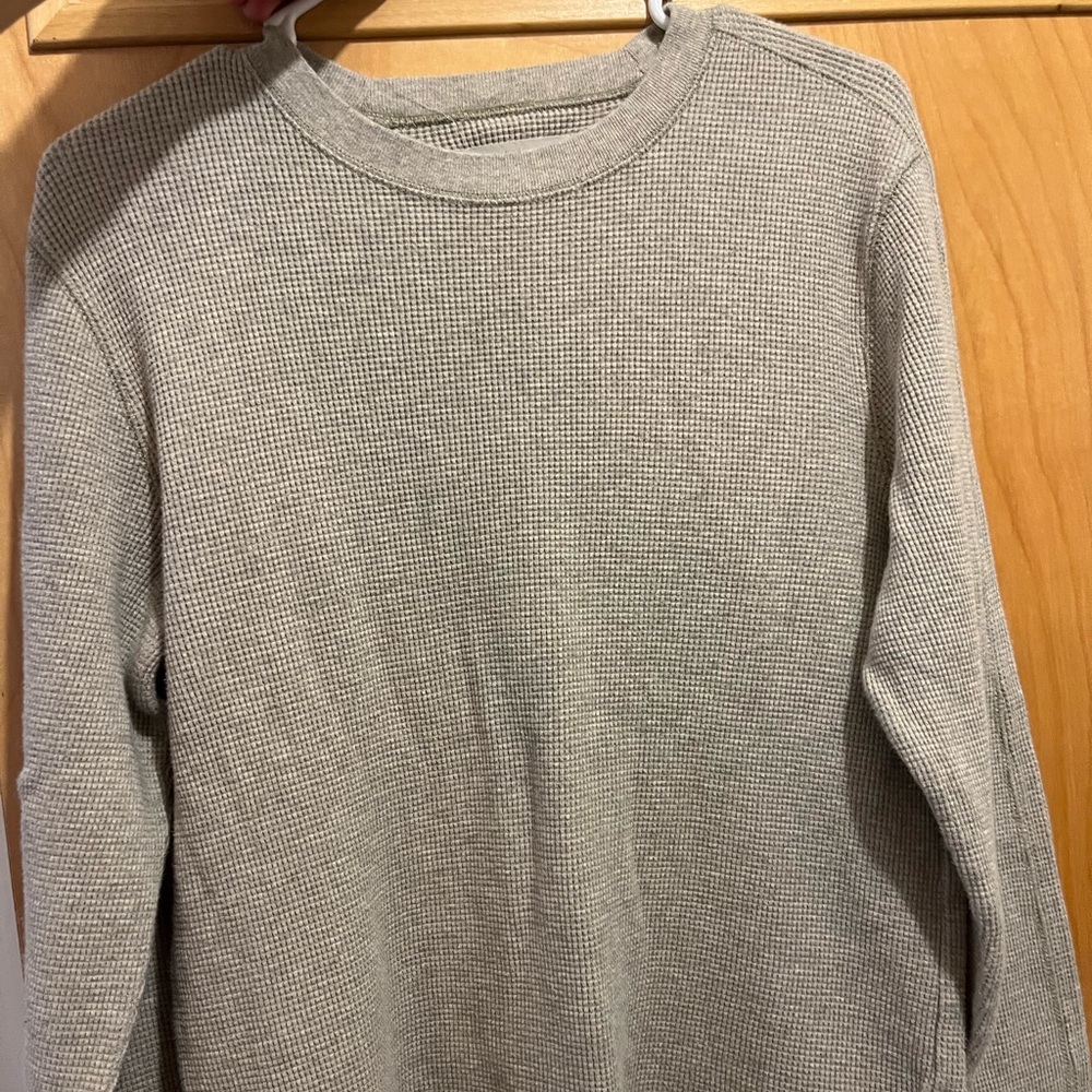 Everlane organic cotton cream waffle long sleeve shirt